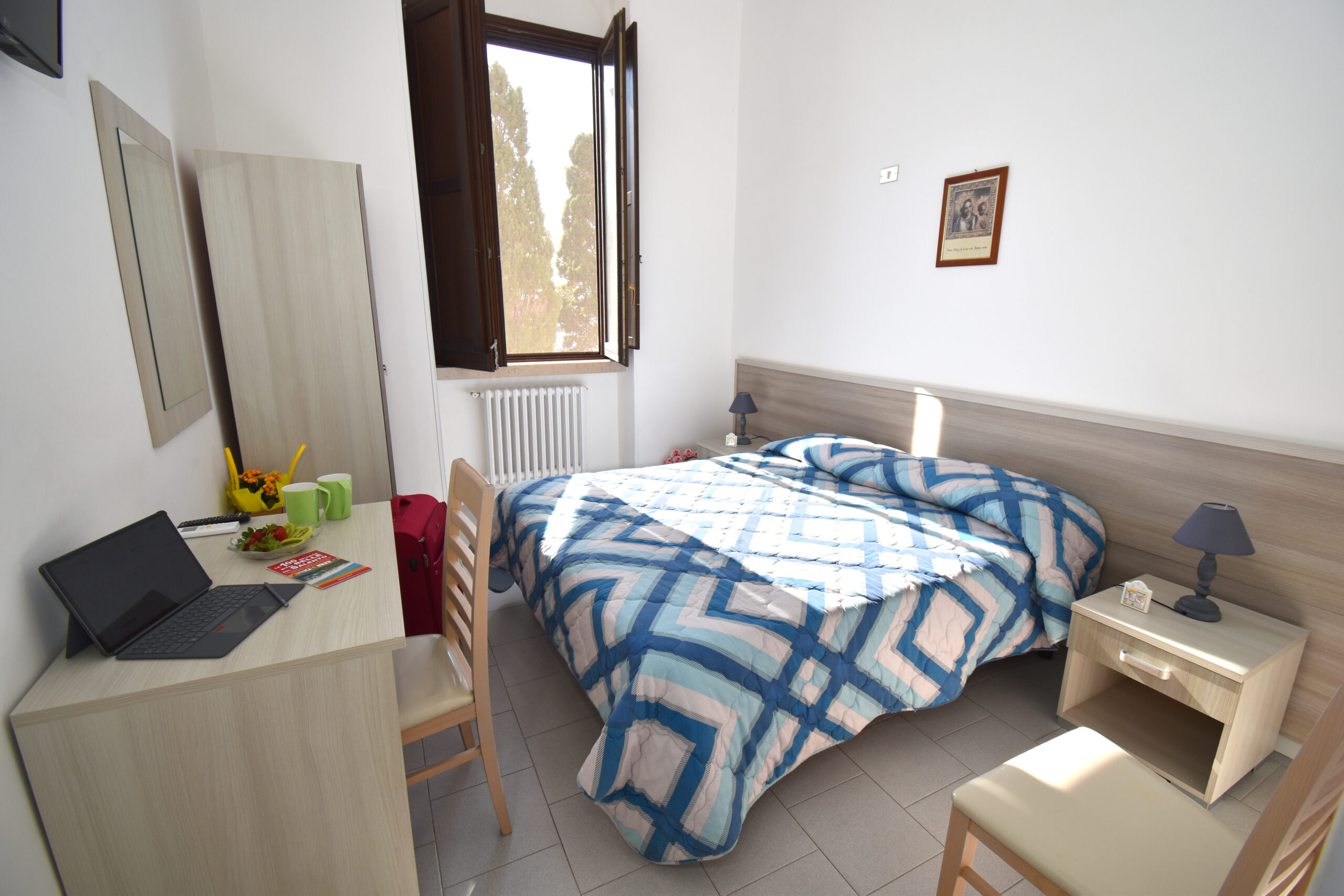 Albergo del Santuario Camera matrimoniale, hotel del santuario, economico a Santa Maria di Leuca - © Michele Rosafio