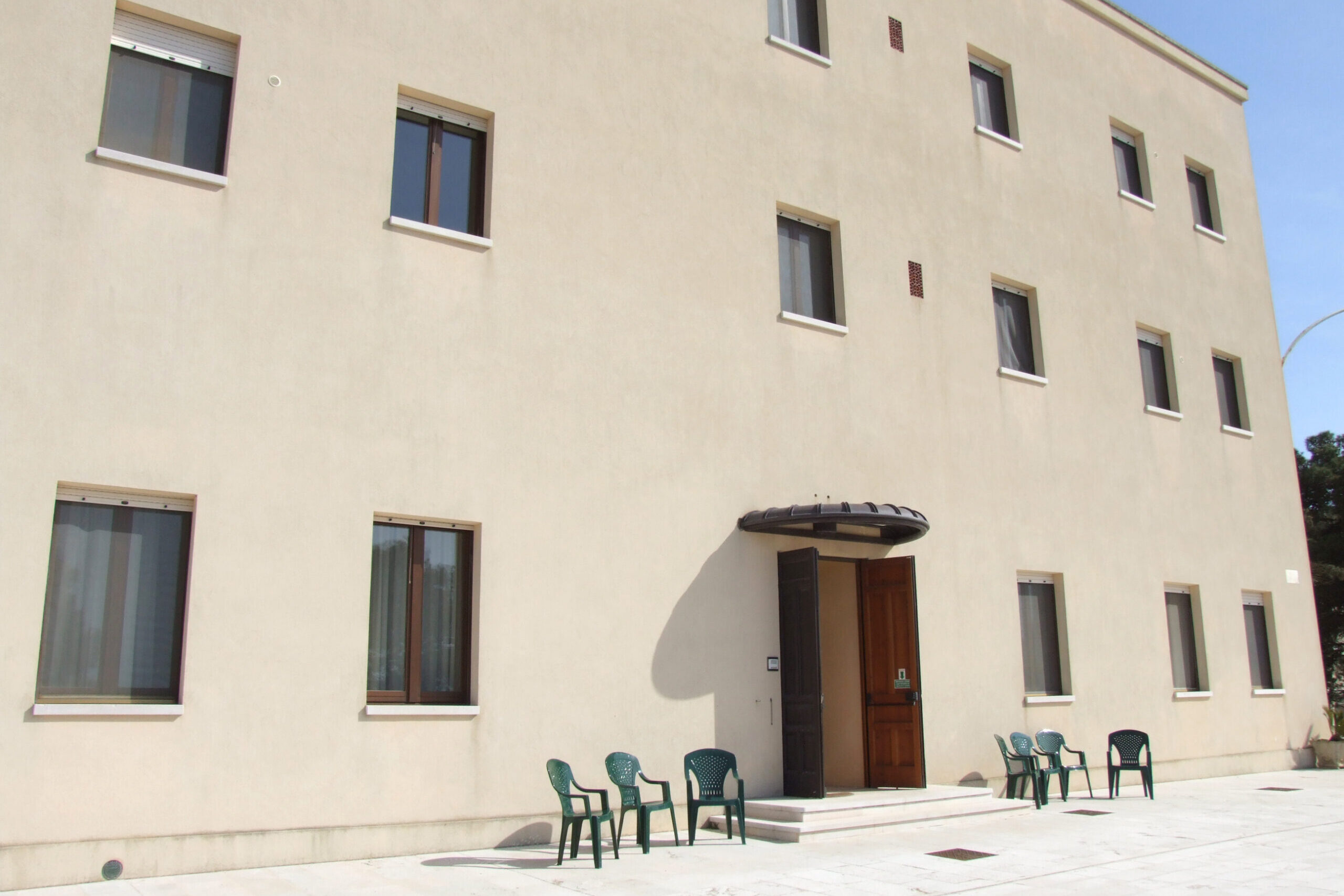 Casa per ferie “Maris Stella” Casa per Ferie Maris Stella a Santa Maria di Leuca - Lecce - Salento - Ospitalita religiosa per pellegrini e camminatori